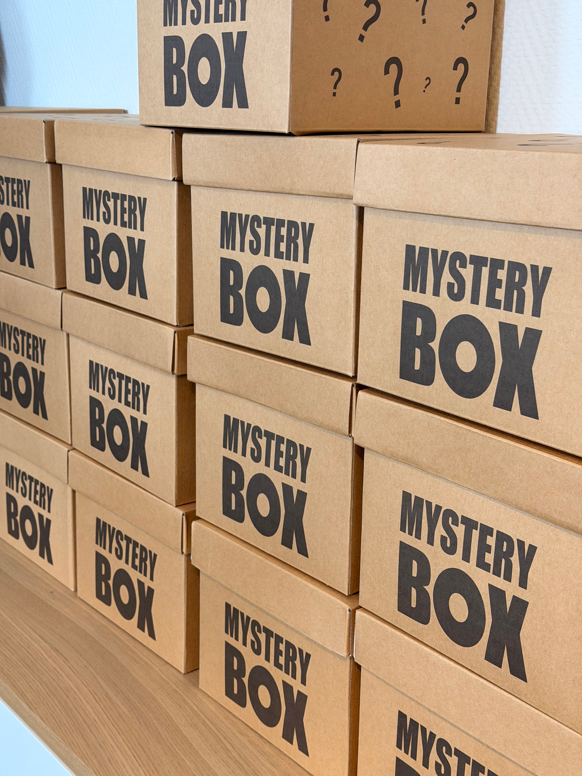 TIKTOK MYSTERY BOX Kinaofashionboutique