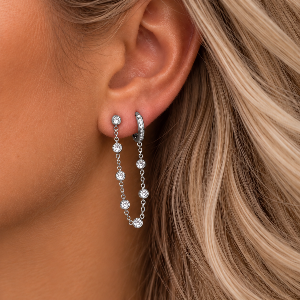 OORBEL STRASSY STRASS ZILVER Kinaofashionboutique