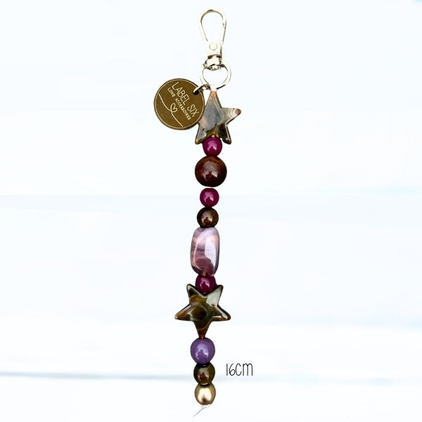 SLEUTEL / TAS HANGER BURGUNDY - LABEL SIX Kinaofashionboutique